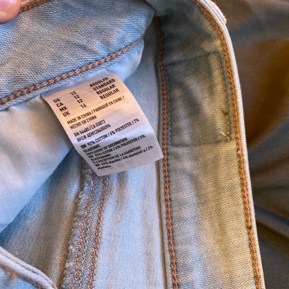 Jeans - Picture 2 of 3